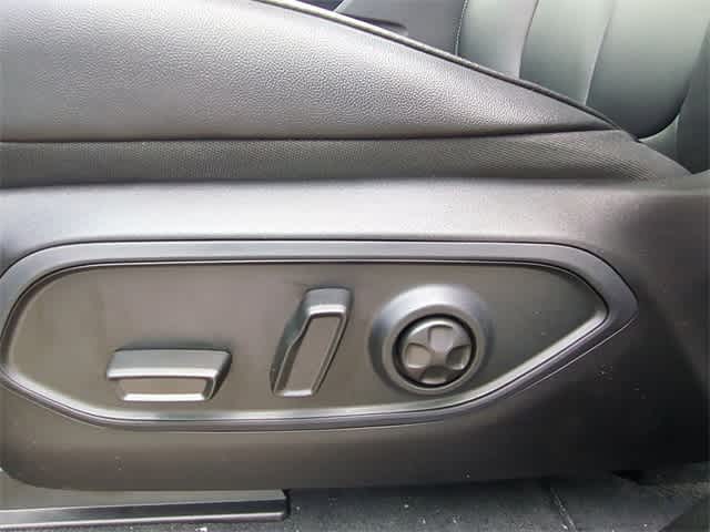 Thumbnail: 2025 Jeep Grand Cherokee - 18