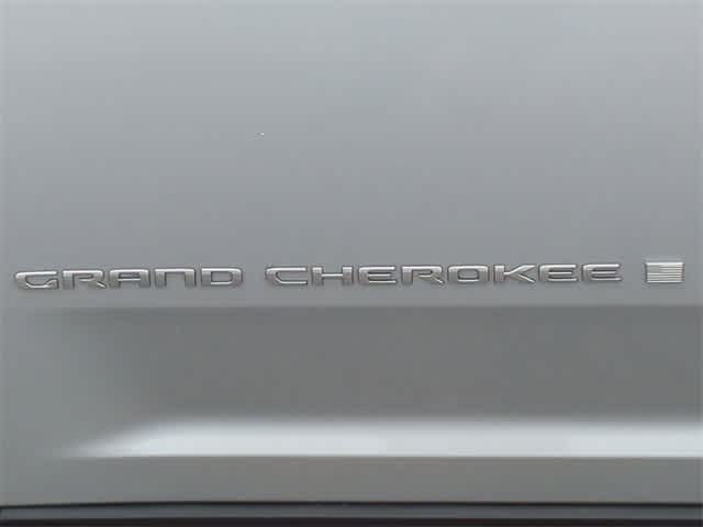 2025 Jeep Grand Cherokee L Limited Edition 13