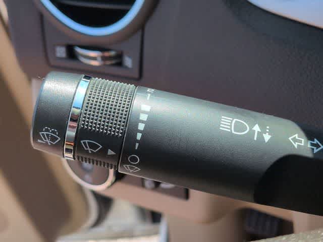 Thumbnail: 2011 Buick Enclave - 29