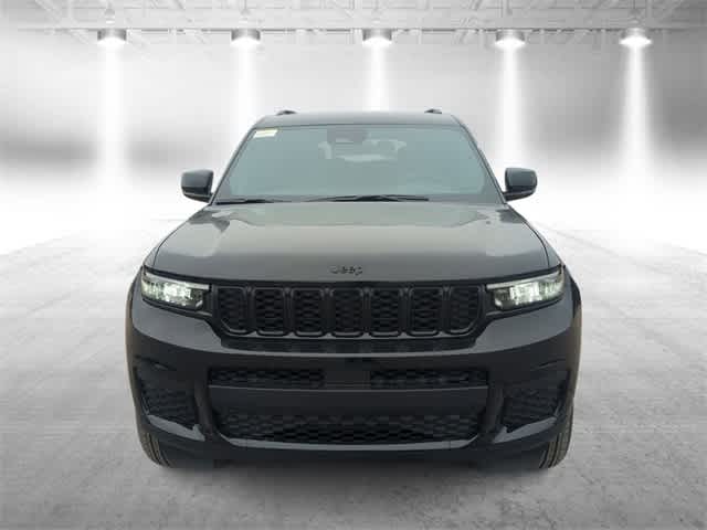 Thumbnail: 2025 Jeep Grand Cherokee L - 3