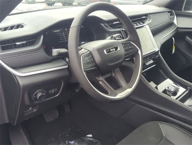 Thumbnail: 2025 Jeep Grand Cherokee L - 10