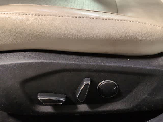 Thumbnail: 2017 Ford Fusion - 16