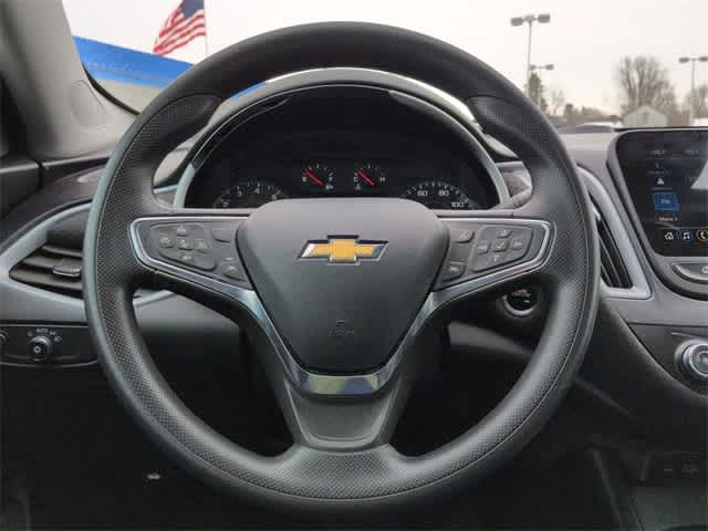 Thumbnail: 2023 Chevrolet Malibu - 22