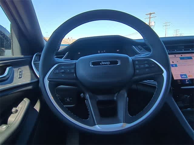 Thumbnail: 2025 Jeep Grand Cherokee - 25