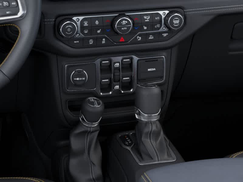 2026 Jeep Wrangler 4-Door Sahara - Photo 24