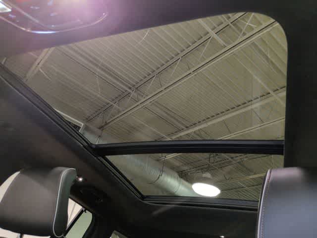 Thumbnail: 2023 Jeep Grand Cherokee - 19