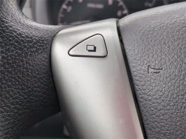 Thumbnail: 2013 Nissan Sentra - 22