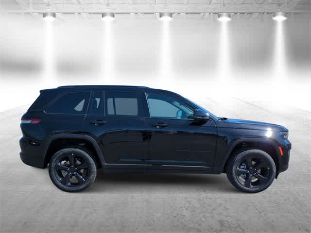 Thumbnail: 2025 Jeep Grand Cherokee - 9