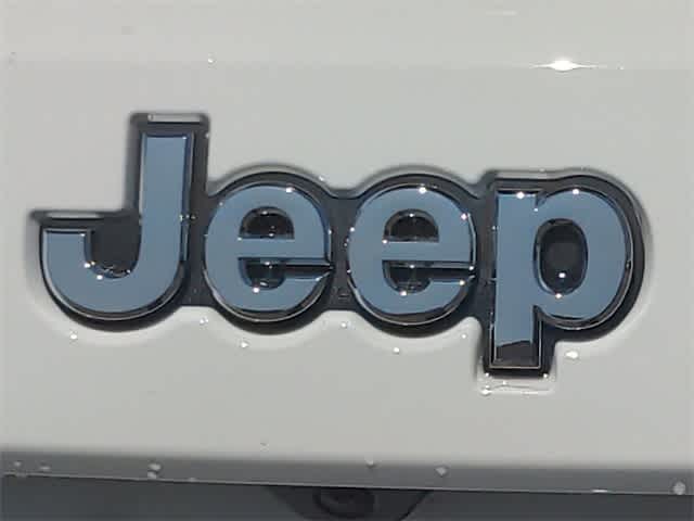 Thumbnail: 2021 Jeep Grand Cherokee - 12