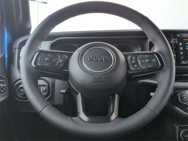 Thumbnail: 2025 Jeep Wrangler - 22