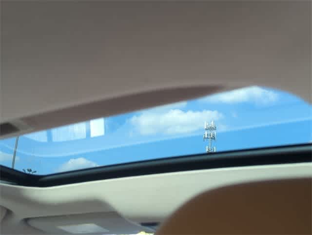 Thumbnail: 2022 Nissan Sentra - 22