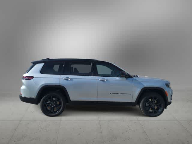Thumbnail: 2025 Jeep Grand Cherokee L - 9