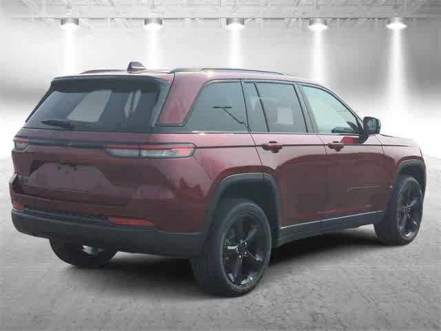 2025 Jeep Grand Cherokee Altitude 8