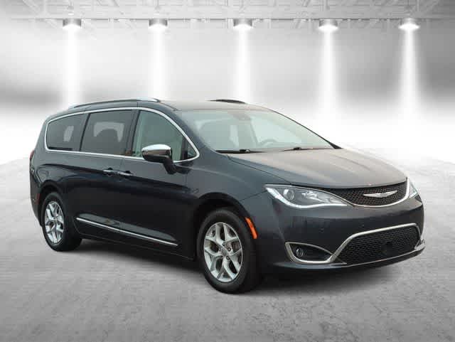 Certified 2020 Chrysler Pacifica Limited with VIN 2C4RC1GG6LR165701 for sale in Garden City, MI