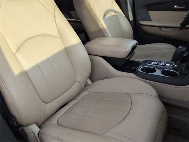 Thumbnail: 2012 GMC Acadia - 25