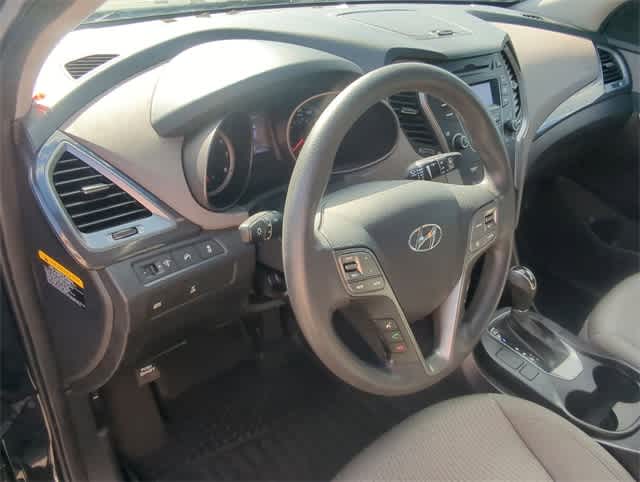 Thumbnail: 2016 Hyundai Santa Fe - 10