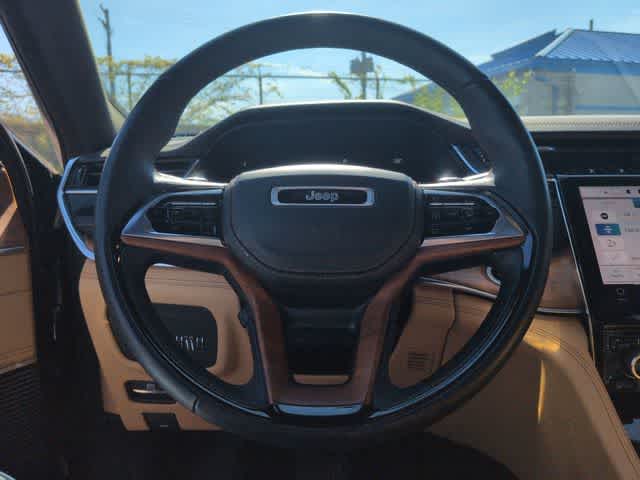 Thumbnail: 2022 Jeep Grand Cherokee - 24