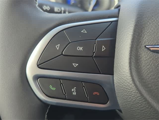 Thumbnail: 2026 Chrysler Pacifica - 24