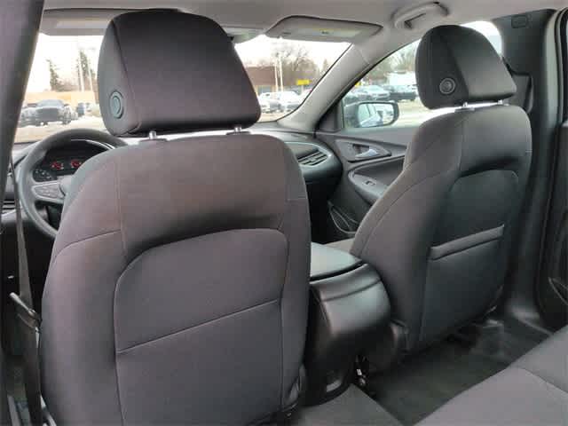 Thumbnail: 2023 Chevrolet Malibu - 18