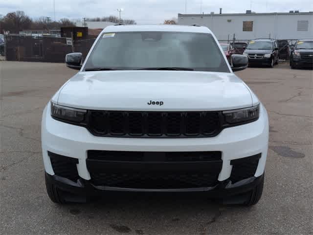 Thumbnail: 2025 Jeep Grand Cherokee L - 17