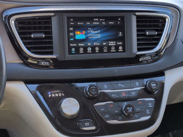 Thumbnail: 2020 Chrysler Pacifica - 29