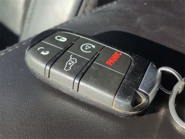 Thumbnail: 2021 Jeep Grand Cherokee - 35