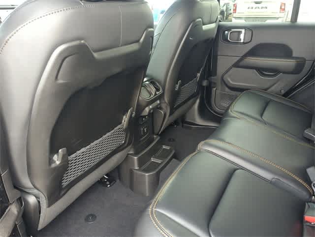 Thumbnail: 2025 Jeep Wrangler - 18