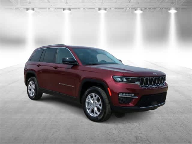 Certified 2022 Jeep Grand Cherokee Limited with VIN 1C4RJHBG3N8556941 for sale in Garden City, MI