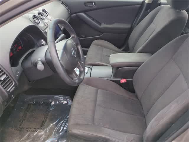 Thumbnail: 2012 Nissan Altima - 16