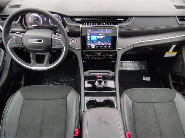 Thumbnail: 2025 Jeep Grand Cherokee L - 15