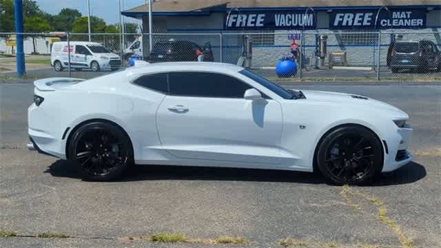 Thumbnail: 2021 Chevrolet Camaro - 9