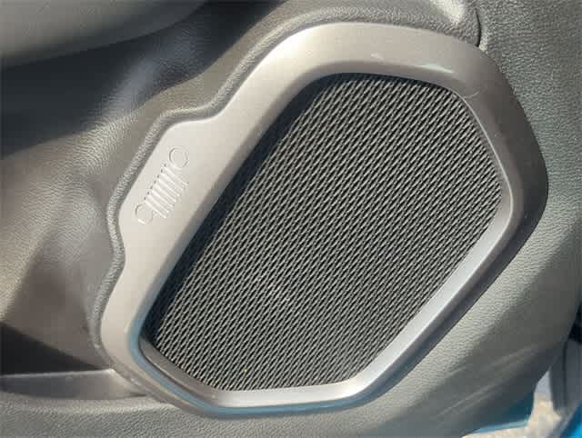 Thumbnail: 2022 Jeep Renegade - 30