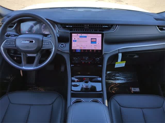 Thumbnail: 2025 Jeep Grand Cherokee - 16