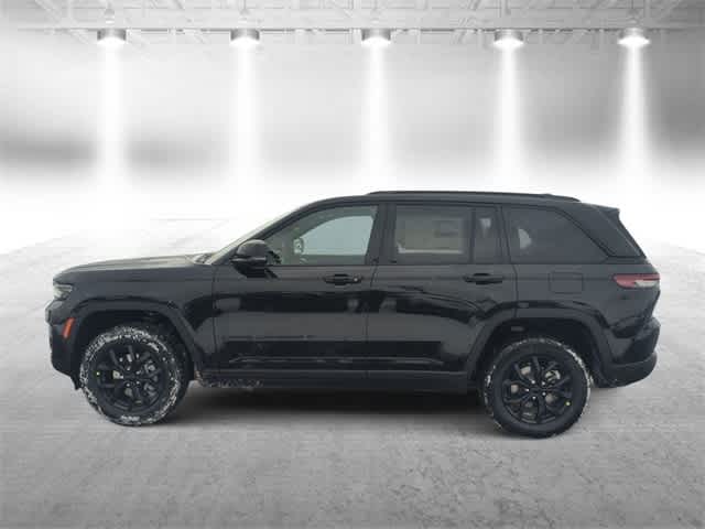 Thumbnail: 2025 Jeep Grand Cherokee - 5