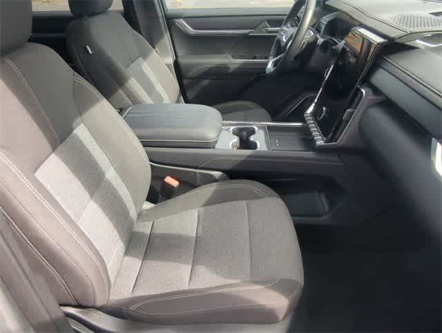 Thumbnail: 2025 GMC Acadia - 23