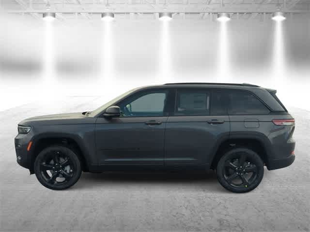 Thumbnail: 2025 Jeep Grand Cherokee - 5