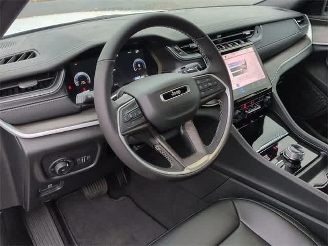 Thumbnail: 2025 Jeep Grand Cherokee - 10