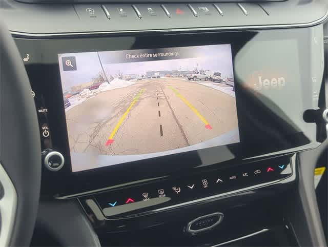 Thumbnail: 2026 Jeep Grand Cherokee - 30