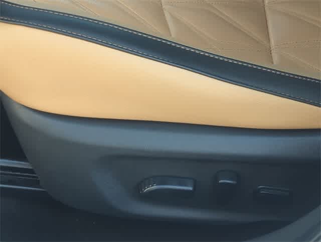 Thumbnail: 2022 Nissan Sentra - 17