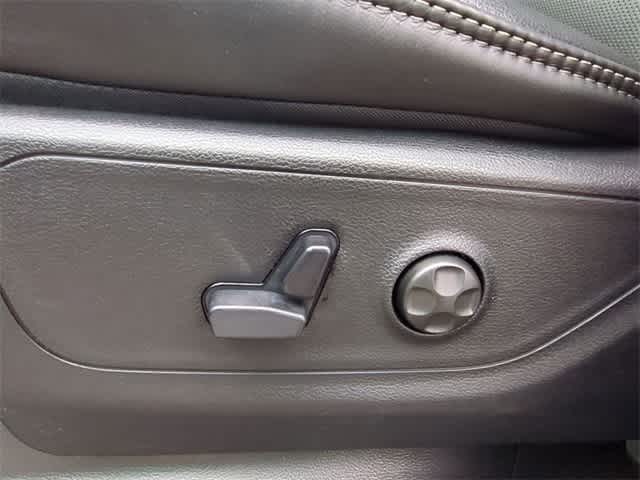 Thumbnail: 2026 RAM 1500 - 18