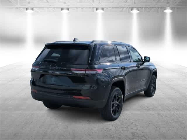 Thumbnail: 2025 Jeep Grand Cherokee - 8