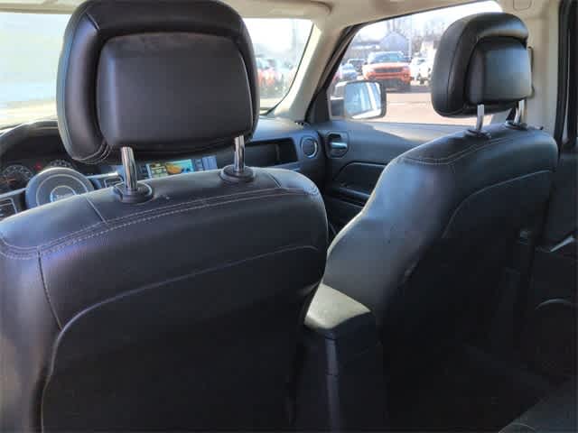 Thumbnail: 2015 Jeep Patriot - 18