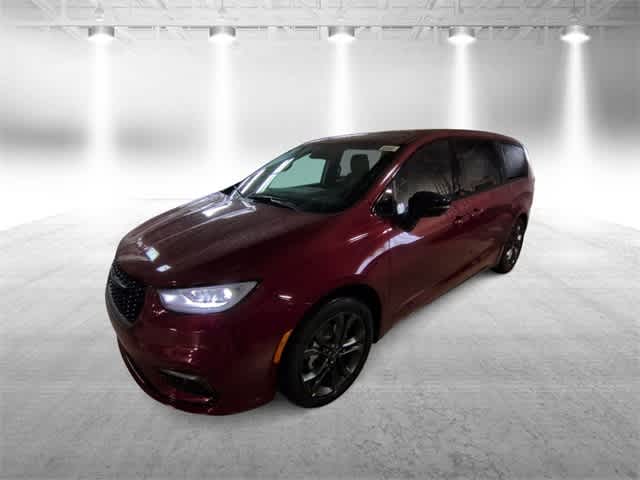 2026 Chrysler Pacifica photo 4