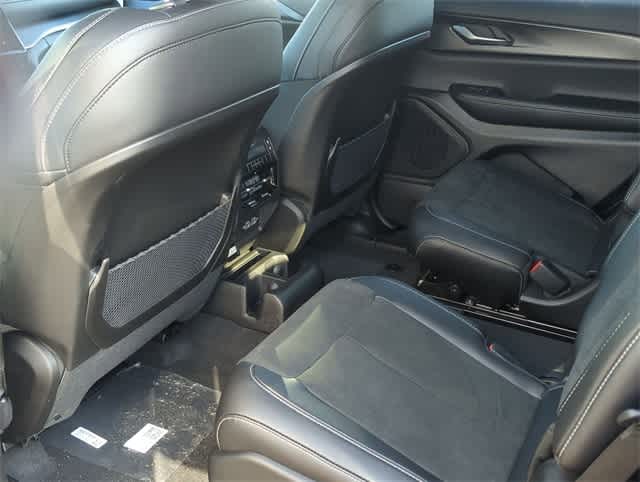 Thumbnail: 2025 Jeep Grand Cherokee L - 18