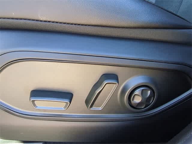 Thumbnail: 2025 Jeep Grand Cherokee - 17