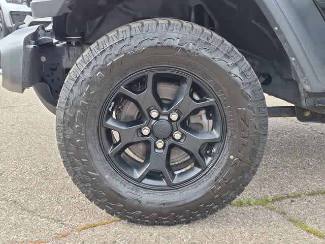 Thumbnail: 2021 Jeep Wrangler - 14
