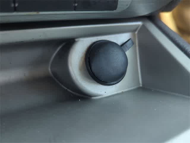 Thumbnail: 2012 Ford Fusion - 31