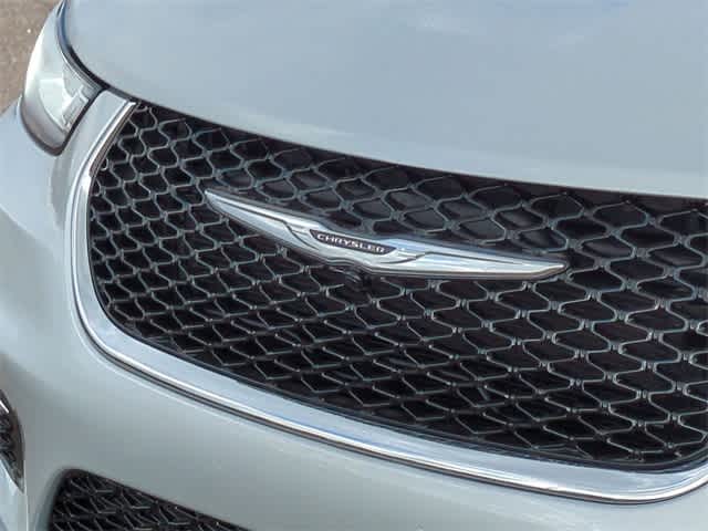 Thumbnail: 2026 Chrysler Pacifica - 12