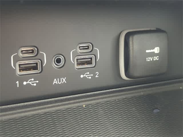 Thumbnail: 2025 Jeep Grand Cherokee - 32