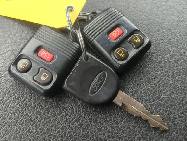 Thumbnail: 2010 Ford F-150 - 32